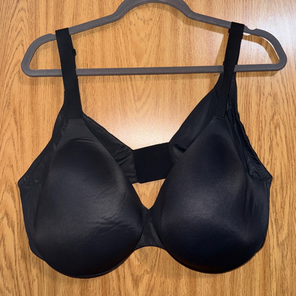 SKIMS ⭐️ Black Bra